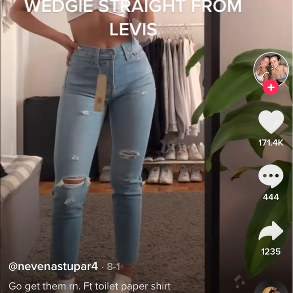 Levi Wedgie Straight High Rise Jeans - Picture 6 of 6